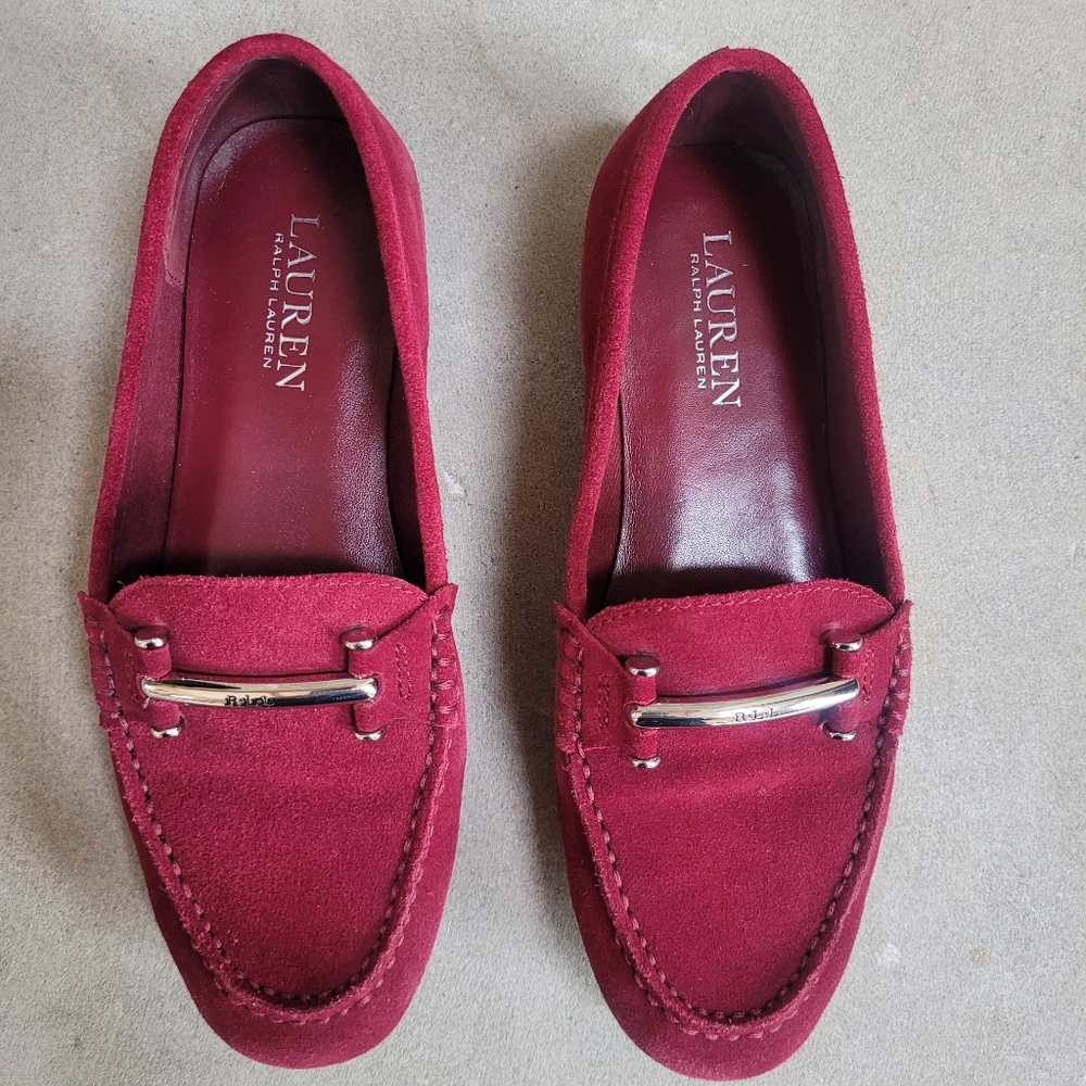 EUC Lauren Ralph Lauren Red Suede Loafers Silver Logo Bar Moc Toe Flats Size 6B - Picture 3 of 5